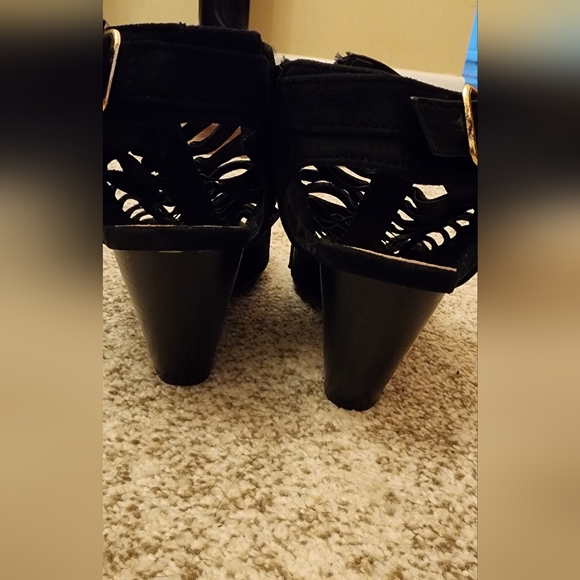 Strappy Heeled Booties - Picture 9 of 11